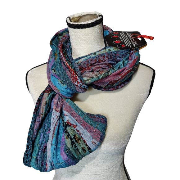 NWT Wrapsody in Hues Multicolored Tapestry Infinity Scarf Purple Blue Patched - Picture 1 of 5